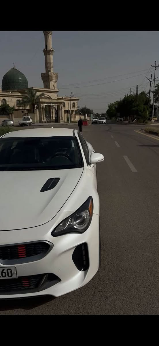 السلام عليكم
كيا ستنكر 2018
مكينة 2000 تيربو للبيع او مراوس بهايبرد 
مكاني بغداد 
موضح كلشي بل صور 
صارت بيها شكم قطعه بداخل العراق ابيع حزام
***********
