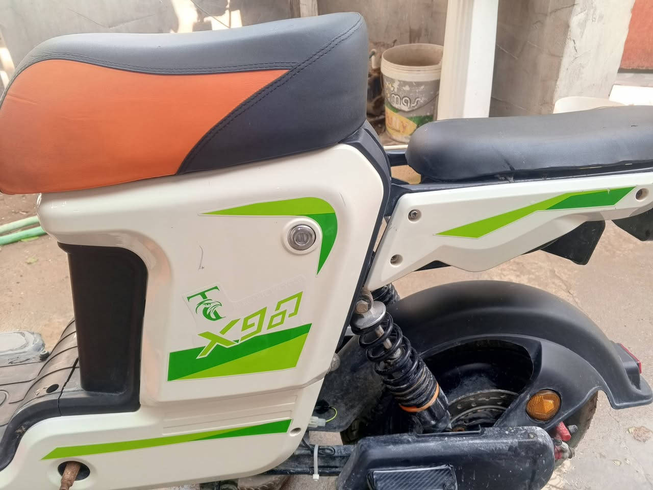 سلام عليكم شباب دراجه شحن اكس99ميه دراجه حلوه ملف2000 ومرتبه بطاريات20جدد لون ابيض وبيه صد صندوق وانا فلته موديل 2025دراجه نضيفه بس انه ماقسله كلشي شغال بل دراجه سعر 450وبيه مجال الرقم***********
