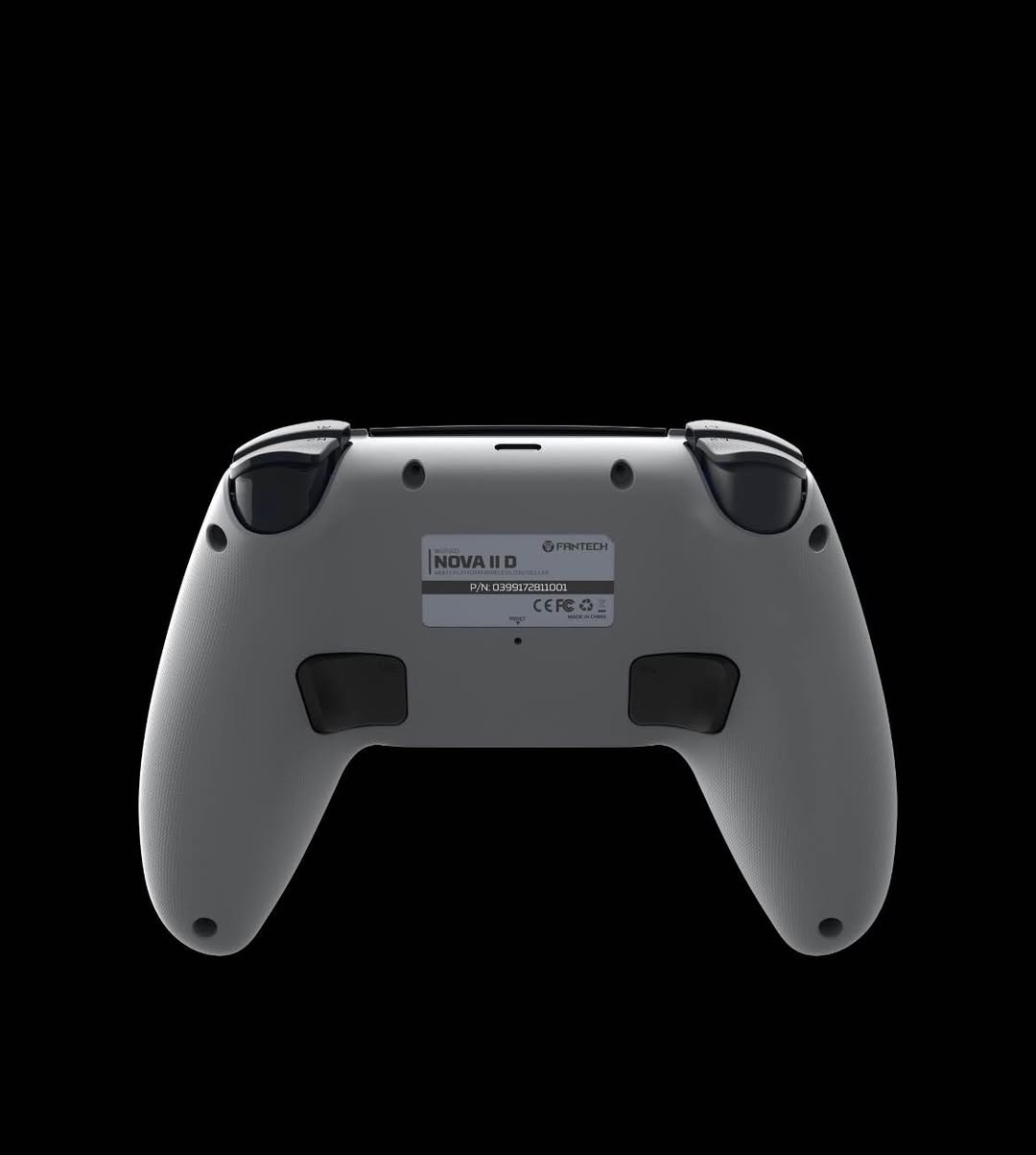 � 
أنظمة الاتصال (Connectivity)

الكنترولر يدعم نوعين رئيسيين من الاتصال:

1. 
الاتصال اللاسلكي

 • يستخدم تقنية Bluetooth 5.3
 • يوفر استقرار أعلى مقارنة بالإصدارات القديمة (مثل 4.2 أو 5.0)
 • زمن تأخير منخفض (Low Latency)
 • استهلاك طاقة أقل أثناء التشغيل

2. 
الاتصال السلكي

 • عبر منفذ USB Type-C
 • يوفر اتصال مباشر بدون تأخير
 • مناسب للألعاب التنافسية
 • يشحن الجهاز أثناء الاستخدام

🎮 
التوافق (Compatibility)

يدعم الكنترولر أنظمة متعددة بشكل رسمي:

 • PlayStation 5
 • Windows PC
 • Steam
 • Android
 • iOS
 • macOS

وهذا يجعله جهاز شامل يمكن استخدامه على أكثر من منصة بدون الحاجة لتبديل كنترولر.

🎯 
نظام الأزرار (Button System)

🔘 عدد الأزرار:

 • يحتوي على 21 زر

🔘 نوع الأزرار:

 • أزرار أمامية من نوع Membrane
 • تعطي ضغط ناعم وصامت نسبيًا
 • مناسبة للاستخدام الطويل

🔘 الأزرار الخلفية:

 • عددها 12 زر قابل للبرمجة (Macro)
 • يمكن تخصيصها لتنفيذ أوامر مختلفة
 • تدعم تخزين إعدادات متعددة

🕹️ 
الأنالوغ (Analog Sticks)

🔹 التقنية:

 • Hall Effect

🔹 الخصائص:

 • تعتمد على المجال المغناطيسي بدل الاحتكاك
 • تقلل احتمالية حدوث Stick Drift
 • عمر افتراضي أطول من الأنالوغات التقليدية
 • دقة أعلى في تتبع الحركة
 • استجابة خطية أكثر ثباتًا

🎯 
التريغرز (Triggers – L2 / R2)

🔹 التقنية:

 • Hall Effect

🔹 المواصفات:

 • قراءة دقيقة لمستوى الضغط (Analog Input)
 • استجابة تدريجية
 • عمر أطول بسبب غياب الاحتكاك الميكانيكي

⚡ 
الأداء (Performance)

📡 Polling Rate:

 • 250Hz سلكي
 • 250Hz لاسلكي

📡 معنى ذلك:

 • يتم تحديث الإشارة 250 مرة في الثانية
 • يعادل تأخير منخفض نسبيًا (~4ms)

🔋 
البطارية (Battery)

🔹 السعة:

 • 1000mAh (Li-ion)

🔹 مدة التشغيل:

 • تصل إلى 10 ساعات

🔹 الشحن:

 • عبر USB-C
 • يدعم الشحن أثناء اللعب

📏 
الأبعاد والوزن (Dimensions & Weight)

 • الطول: 160 mm
 • العرض: 108 mm
 • الارتفاع: 69 mm
 • الوزن: حوالي 291 غرام

🎮 
الحساسات (Sensors)

🔹 Gyroscope:

 • مستشعر حركة داخلي
 • يستخدم في الألعاب التي تدعم التحكم بالحركة

🖐️ 
لوحة اللمس (Touchpad)

 • مدمجة في الجزء الأمامي
 • تدعم الإيماءات
 • متوافقة مع ألعاب PS5

🔊 
الصوت (Audio Features)

 • منفذ 3.5mm Jack
 • يدعم سماعات الرأس
 • يحتوي على Speaker داخلي

🔌 
الطاقة (Power Input)

 • الجهد: 5V
 • التيار: 500mA

🎨 
التصميم والخامات (Design & Build)

 • هيكل بلاستيكي عالي الجودة
 • سطح مقاوم للانزلاق
 • توزيع وزن متوازن
 • تصميم مشابه ليد PS5

🎯 
الأنظمة الداخلية (Internal Systems)

 • نظام معالجة إشارات سريع
 • استجابة فورية للأوامر
 • دعم تعدد الأوضاع (Modes)

💡 
الإضاءة (Lighting)

 • إضاءة LED مدمجة
 • مؤشرات حالة التشغيل والاتصال

📦 
محتويات العلبة (Box Contents)

 • الكنترولر
 • كيبل USB-C
 • كتيب التعليمات
 • بطاقة ضمان

📊 
الخلاصة التقنية

 • Hall Effect في الأنالوغ + التريغر
 • Bluetooth 5.3
 • 250Hz Polling Rate
 • 21 زر + أزرار Macro
 • بطارية 1000mAh
 • دعم منصات متعددة
 • Gyro + Touchpad + Audio بغداد, العراق


**إذا كنت صاحب هذا الإعلان وتريد حذفه لأي سبب، رجاءا أرسل رسالة إلى الدعم الفني**