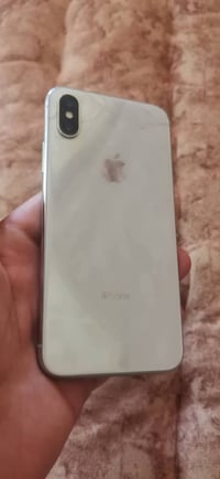 آيفون X • ذاكرة ٦٤ • بطارية ٩٤
