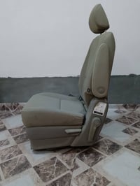 07807752247 كشن سيدونه اصلي قلاب للبيع