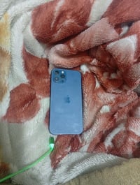 آيفون 12 برو ماكس ما مفتوح  يحتاج تبديل بطاريه فقط وتساب 07722026841