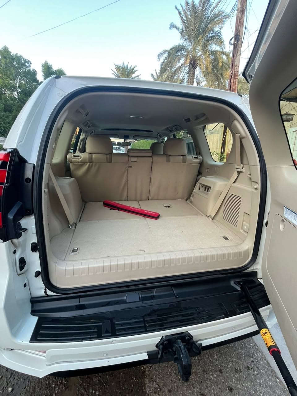 السلام عليكم
تيوتا برادو مد نايت VX
2022 رقم سليمانية للبيع. فقط تحويل مباشر بأسم المشتري
السياره ماشية50000كم
السيارة بيها طخة بسيطة في الصندوق و مصلحة في شركة ساس 
السعر 
$450 وبيها مجال من ثاني يوم تحويل
فتحة سقف سلايد بصمه
تشغيل عن بعد شاشه
كبيره لمس نفكيشنك كأمرخلفيه تحكمات
 بلوتوث شاحن
موبايل واير ليس تبريد
شاشة لمس ثلاث ٧
راكب كشنات جلد اصلي السيارة امدوشمة كشنات للحماية في نفس ألون
تدفئه وتبريد كشنات ٢
كرسي كهرباء حساس
خلفي و حساس إطارات
مانع انزلاق وانحدار إشارة
بالمري وغلق كهرباء
وترحيب فور ويل دبل
تانكي بانزين اناره أوتو
وعدسه متحركة زنون
بالمازده الاماميه ولد
نهاري زنون بك لايت لد
ترايش الأبواب والشباك
الأمامي اسود سستم
صوت دشبول ليزري زراك لايت امامي  
ABS AUX USB GPS
٢ بصمة تشغيل عن بعد
٥ ويل كب حجم ١٨
محرك ٦ سلندر حجم
٤٠٠٠ كير اوتوماتيك
والشراي يتصل على رقمي مع تحياتي السعر450 $وبيها مجال بسيط 
450 ورقه  تحويل ثاني يوم 
 للاستفسار الاتصال على رقم 
*********** 
المكان بغداد
