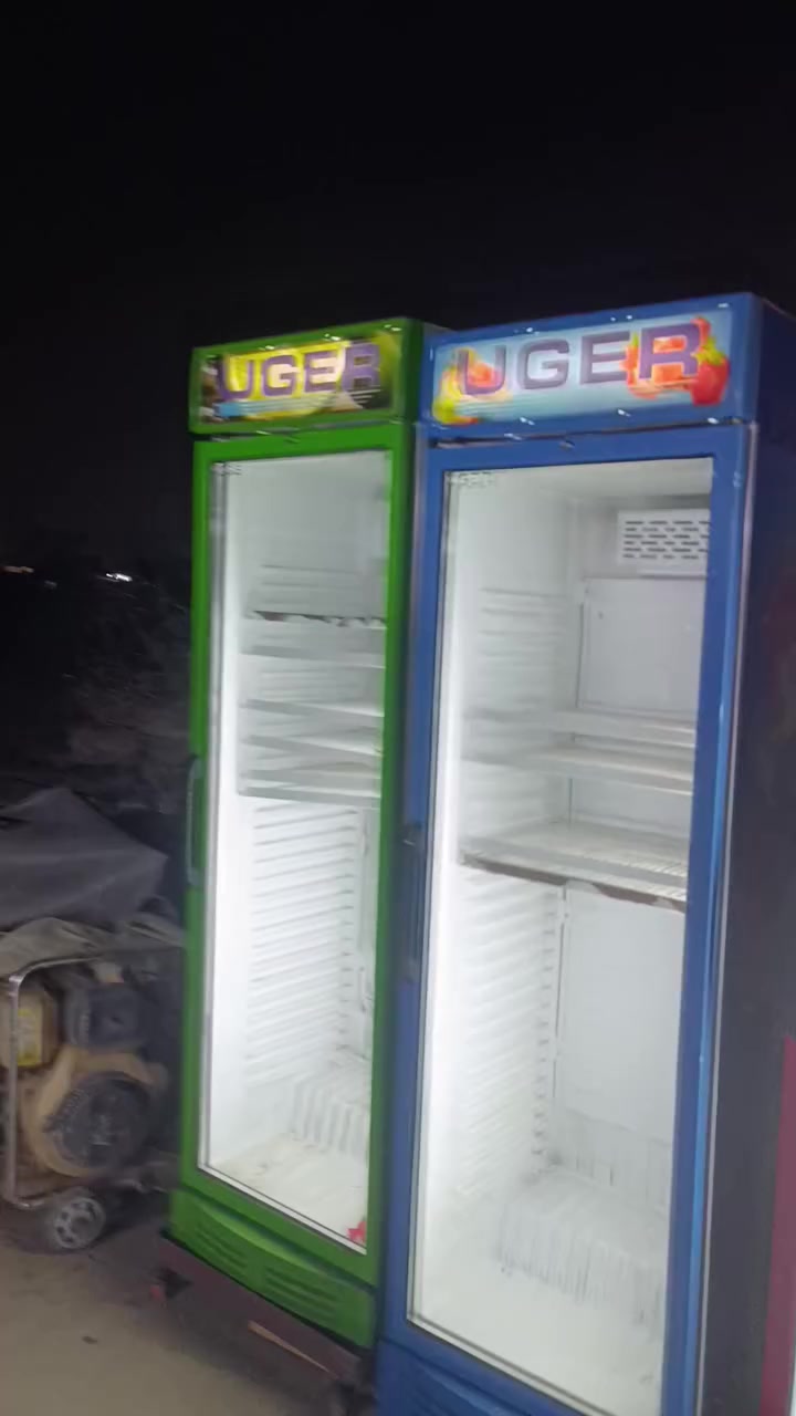 للبيع ٦ عارضات بيع شلع  ***********
