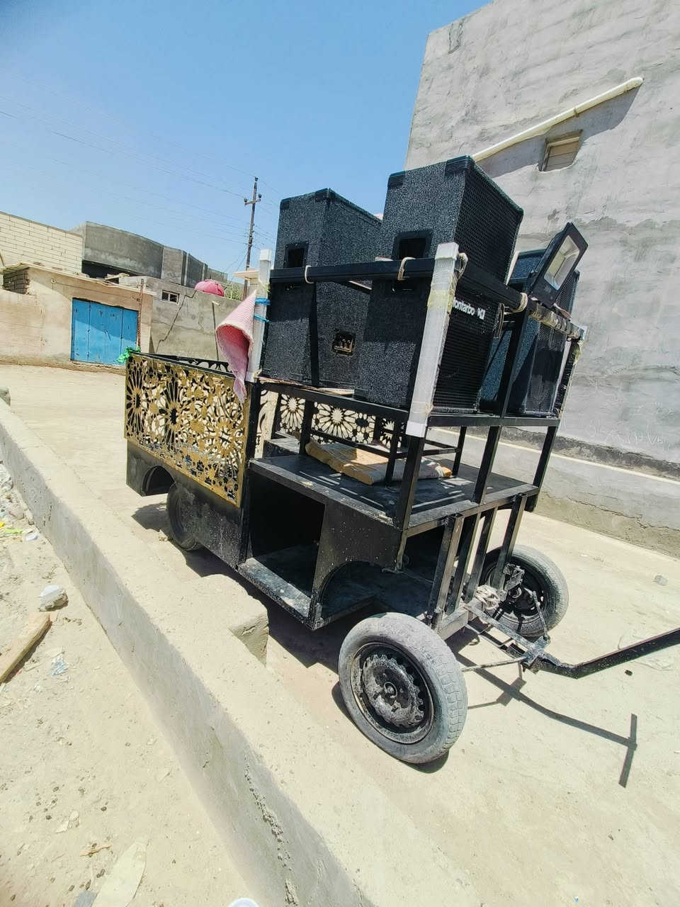 السلام عليكم
عرباين موكب عدد 2 تفصال مضبوط واحسن بلحقيقه تجي وتشوف بعينك سعر الوحده 550 مكاني البصرة - القرنة - حي البتول
***********
