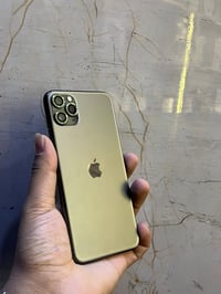 11promax 256  بطاريه مستبدل اصلي  باقي جهاز لوك كلا بحاله سليمه  فقط ش...