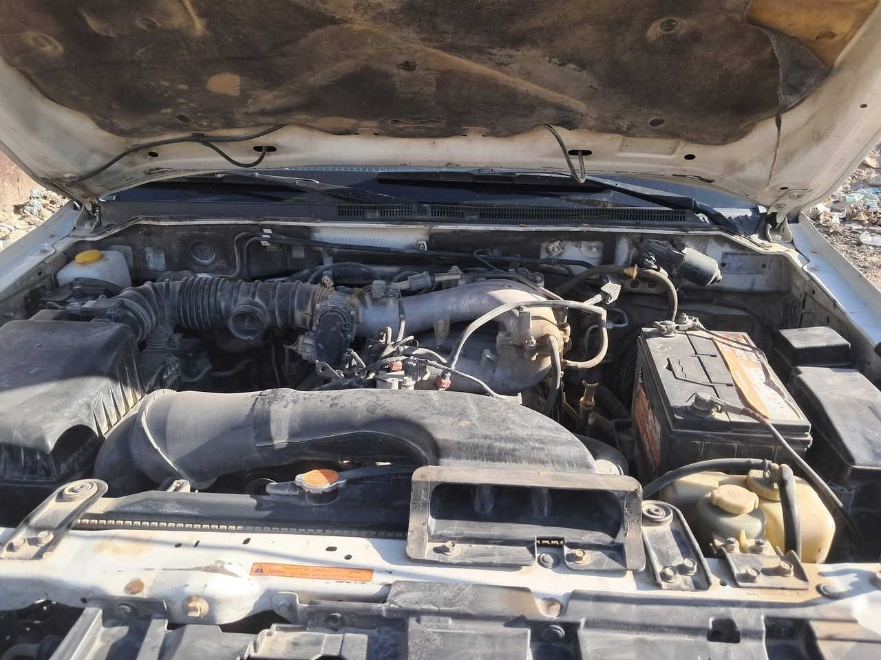 باجيرو موديل ٢٠٠٧ شكل ٢٠٠٨ رقم بصره انكليزي باسمي ٧راكب تبريد ٣ قطع شغال بيهه تبديل بنيد وجاملغ جهه الصدر ربع باب الصدر محرك ٣٠٠٠ سعره ١٠٠ سياره بلحله بيع او مراوس باقل احتاج فرق ***********
