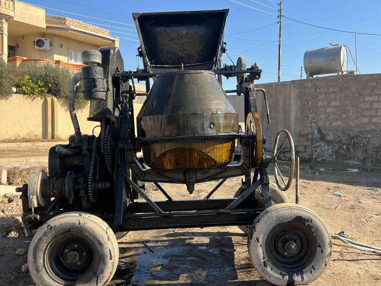مرخصت الدمن سلام عليكم خباطه البيع شغاله ما ماعايزه شي كبل عشغل //***********//***********//  عماد ال مساعد
