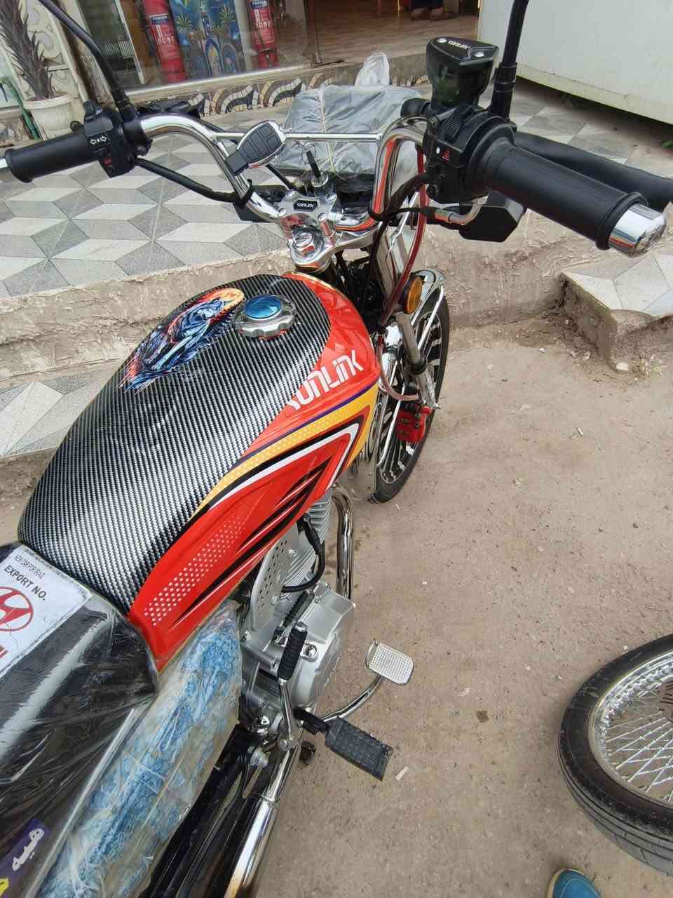 السلام عليكم دراجه معنى كلمه جديده ما بيها اي شي.موديل  يوم من .25 السعر 800 وبيها مجال شيء قلي***********الله شاهد علي صار لها 20 يوم عندي.
