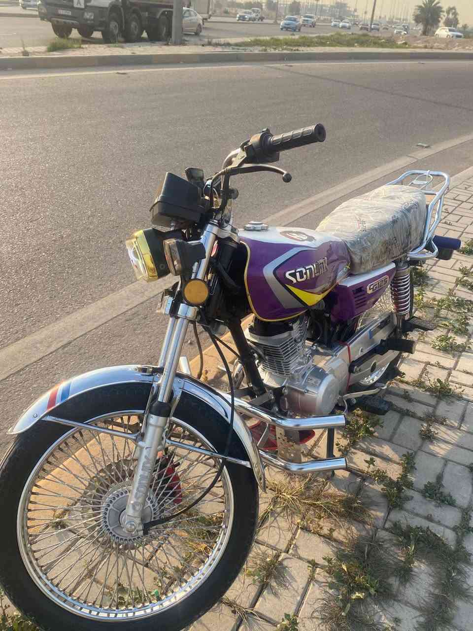 السلام عليكم دراجه ايراني للبيع مديل
2023 /اربعه كير (اوراق /وبيهة الوصل مال كمركك كبل للترقيم) مكينه مامفتوحه كهربائيات كلهة شغاله دراجه جديده مكان بغداد جسر ديالى الجديد/  الرقم الهاتف ***********
