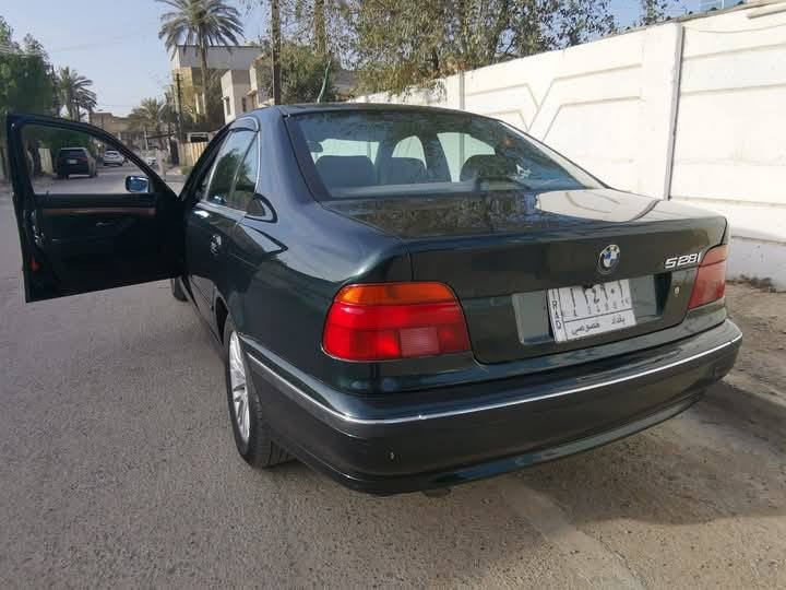 صقر موديل ٩٧ تك فانوص 528
لون اخضر غير محدد
رقم بغداد باسمي
ادامة كاملة .. من فيت بم .. مروحة كهربائية وكلج ... راديتر .. فريز .. تخم تايرات .. بطارية كلشي بيها ادامة 
مصبوغة عام حادث جامغ خلفي عكس السائق وقبق جنطة 
مراوس باحدث سعر ٩٠


**إذا كنت صاحب هذا الإعلان وتريد حذفه لأي سبب، رجاءا أرسل رسالة إلى الدعم الفني**