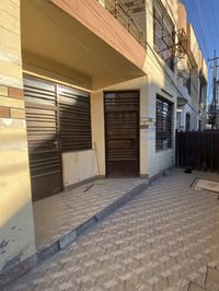 #للإيجار في منطقة السيدية  دار مساحه 50 متر ركن   يحتوي على غرفتين نوم...