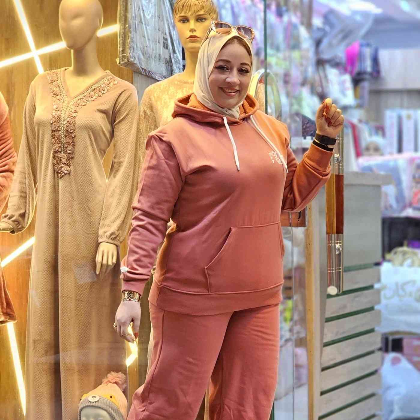 “الترنج ده مش بس مريح… ده يخلي كل خروجة تبقى ستايل 💥😍”


**إذا كنت صاحب هذا الإعلان وتريد حذفه لأي سبب، رجاءا أرسل رسالة إلى الدعم الفني**