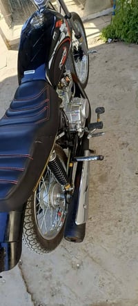 دراجة للبيع شاصي 25 مكينة سيجي دراجة جير من الله ما صارلهة شهر من معمر...