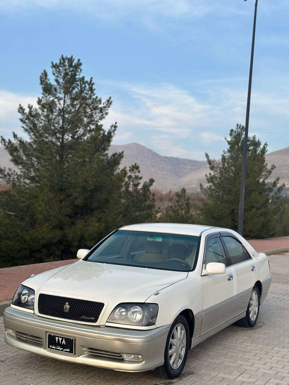 مەلیکە ساخ 
 2003
دیفۆری بچوک
کامل مەسرەف کراوە
2دوگمە چوار کو؛شن کارەبا کوشن خەزن پەردە
 3 پارچەی بۆیاخە
سەیارەکە کامل مەسرەف تازە تایەو ویلیڤگۆراوە
تازە کامل سیرفسی بۆ کراوە
59 گەلاو مەجالێ کەم 
سلیمانی 
*********** السليمانية, العراق
