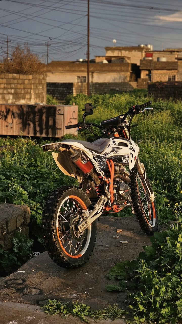 سلام عليكم ماطور 
CRX 
محرك 300cc
موديل 25 
نشاط فوال 
محرك شرط كلشي شغال 
ماطور من التاير التاير شرط 
البيع او يرهم مراوس 
خاص مفتوح  العنوان جنوب الموصل ناحية الشوره 

‭0770 190 6445‬
