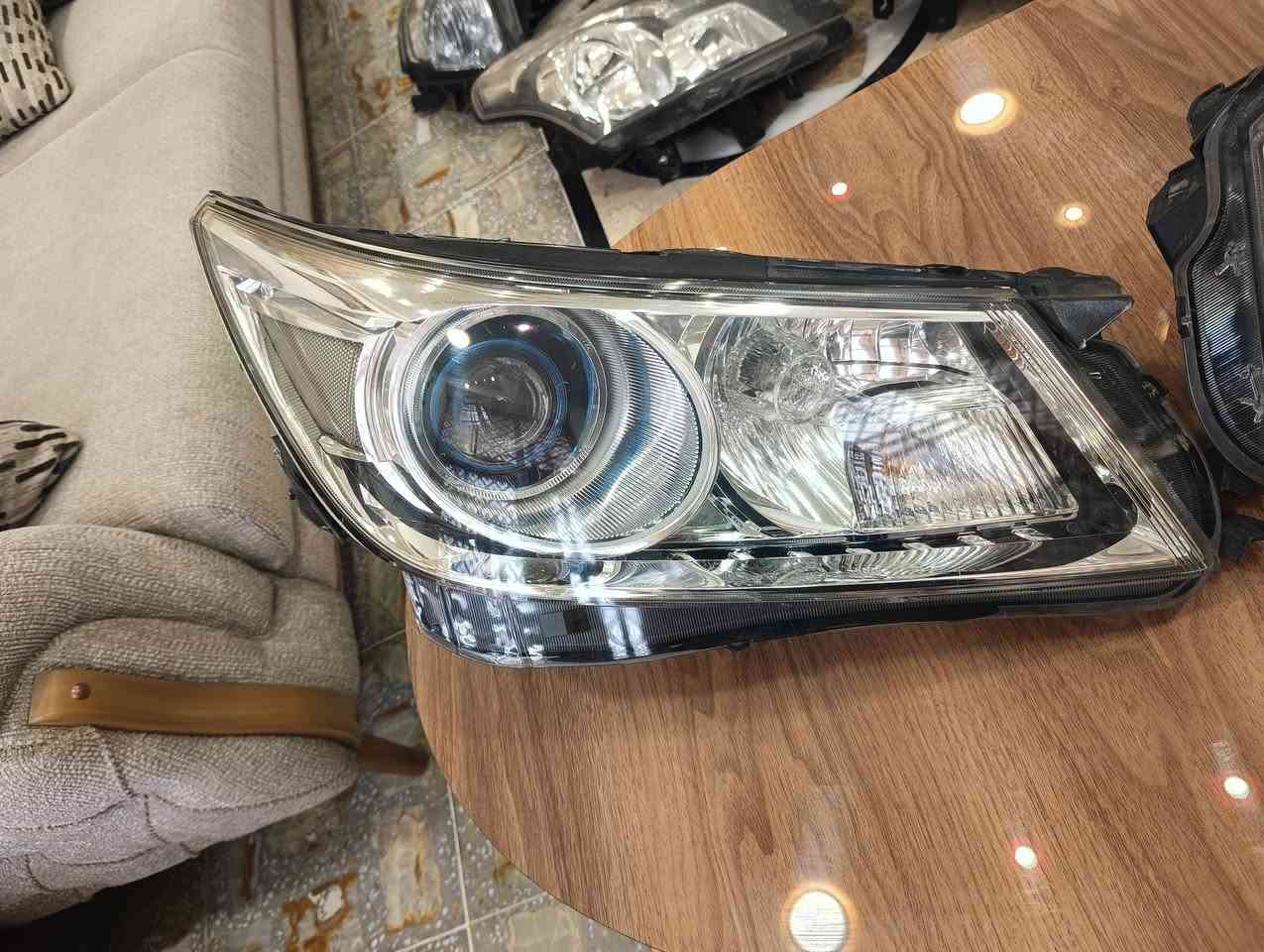 السلام عليكم مازدات ماعرف مال ياسياره سعرهم 50 الف قفل تاخذه تستفاد من العدسه والعقل والفيش مال زنون  ولو بس تخلي كبال العين يسوه ابو 50 الف 😁😁 بغداد رصافه اكو توصيل للمحافظات الاتصال ***********
