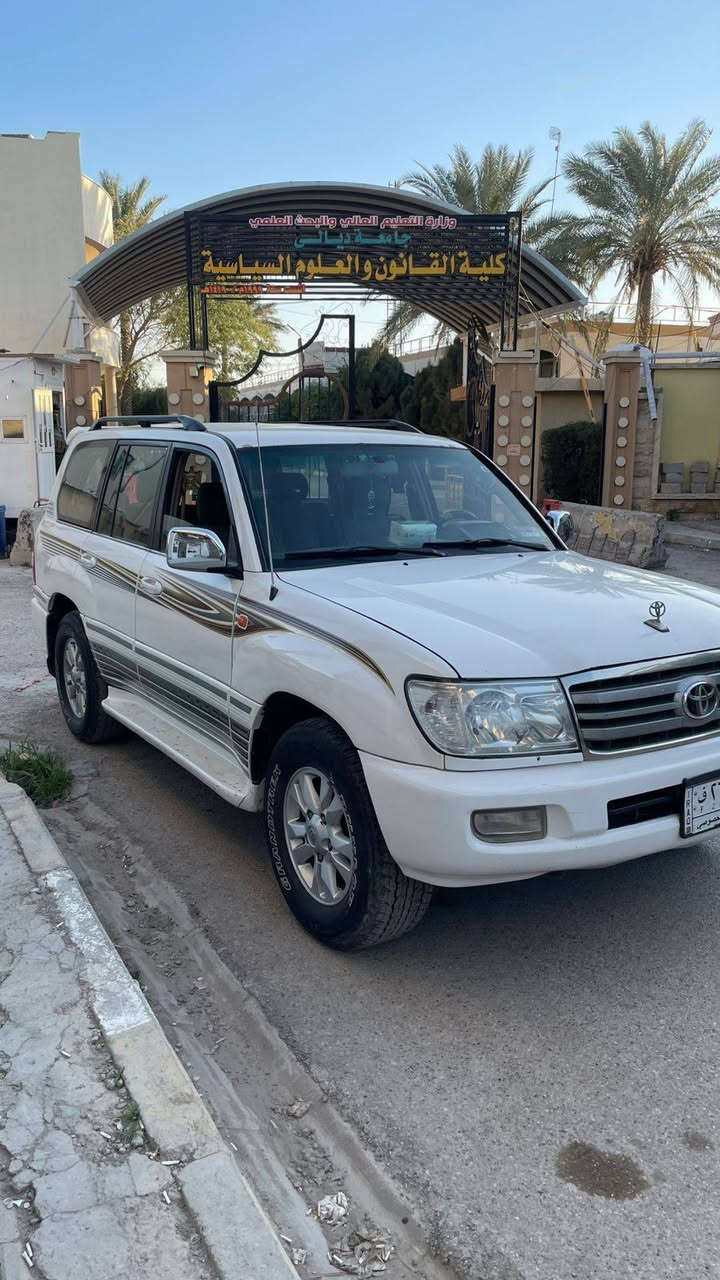 للبيع لاندكروز ٢٠٠١
السيارة خليجي ٧ راكب السيارة مكفولة عدا الجاملغ الامامي الايمن بي صبغ و شبر جوه علامة البنيد فقط غير هذا كلها مكفولة ..
 تبريد ٣ قطع . ثلج شرط
ثلاجة تشتغل 
رقمها مشروع وطني يعني تحول وين ما تريد 
مكانها.  ديالى .. خان بني سعد 
السعر 135$ وبيها مجال 

***********
