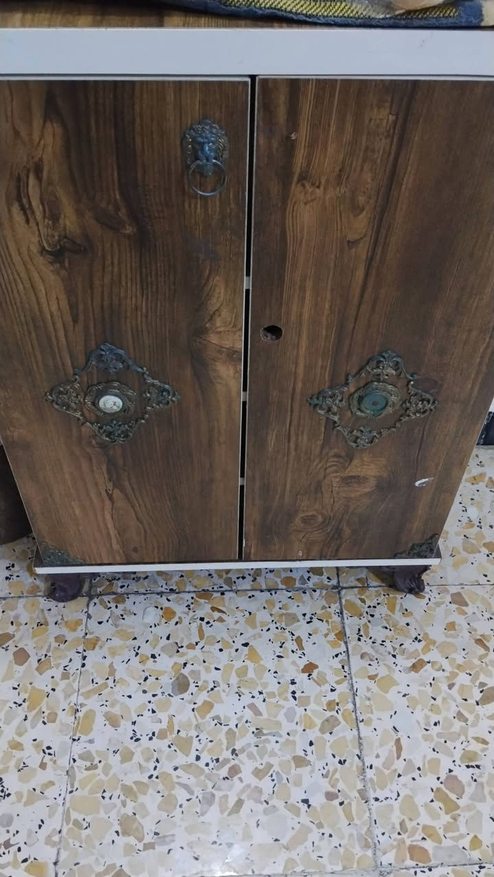 غرفه تركيه للبيع 11 قطعه بعد جربايه بس مناصبته كلشي مابيها


**إذا كنت صاحب هذا الإعلان وتريد حذفه لأي سبب، رجاءا أرسل رسالة إلى الدعم الفني**