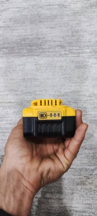 بطاريات • جديدة • شغالة