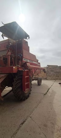 للبيع حاصده فوركسن موديل 89 السعر  7 مليون وبيها مجال 07518827284.  07...