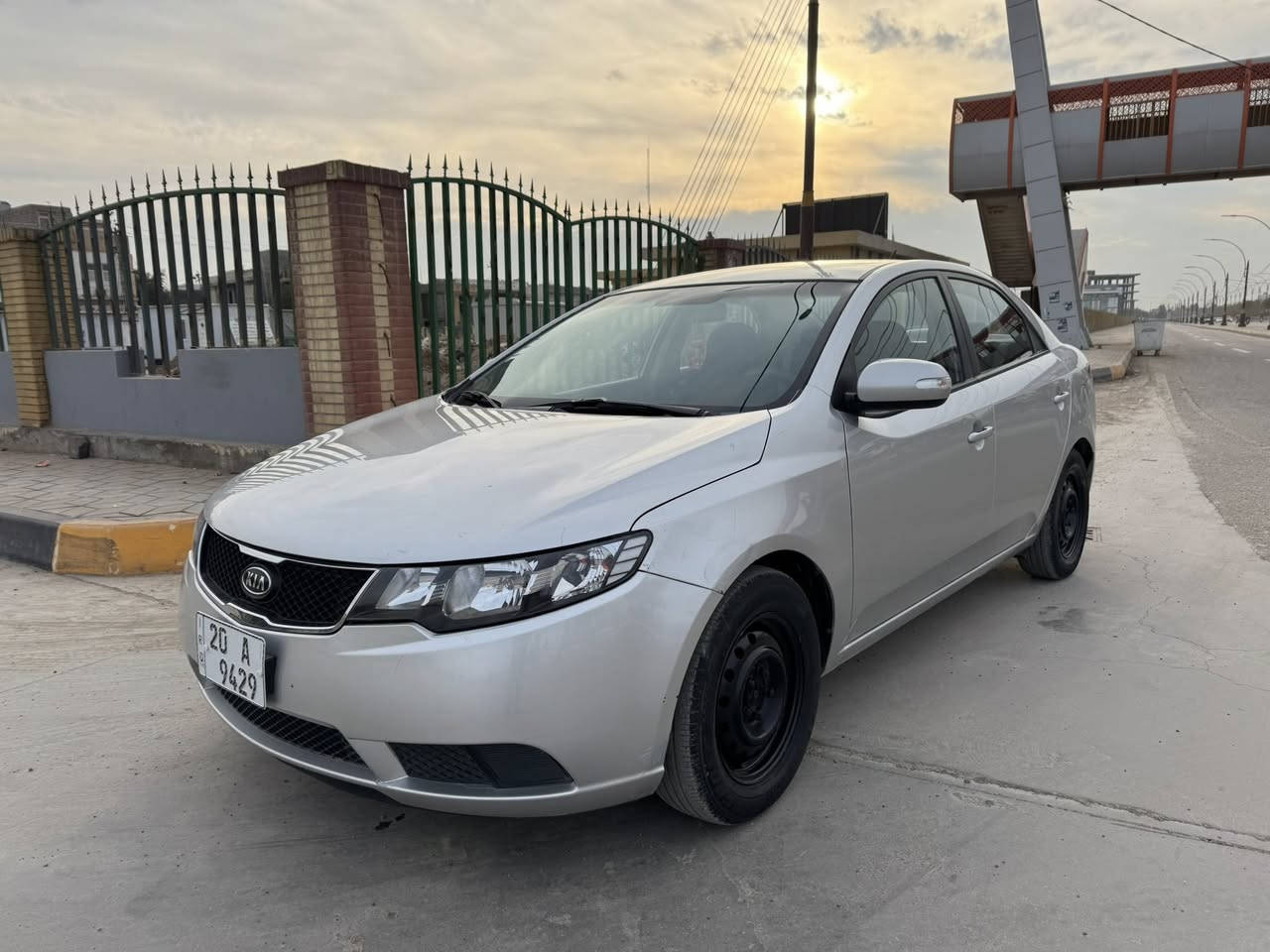 سلام عليكم فورتي 2010 رقم ديالى دولي جديد وبسمي شخصياً سياره وارد أمريكي بيها 4 قطع صبغ وقطعه تبديل بلادي بدون اي دواخل لغد شاصي حوض كله مكفول گير مكينه مكفولات مكينه 2000دوش المرغوب لا تنقص ولا تبخير تدفئة تبريد شغال صدر امامي خلفي جديد تخم تايرات جديد موصفات سياره اشاير بل مري شاشه تحكم استيرن نظام ايكو ABS سياره حلوه ومال جناي جاهزه لفضل من الله سعر 90 وبيها مجال بسيط للشراي بكاني ديالى بعقوبة ***********
