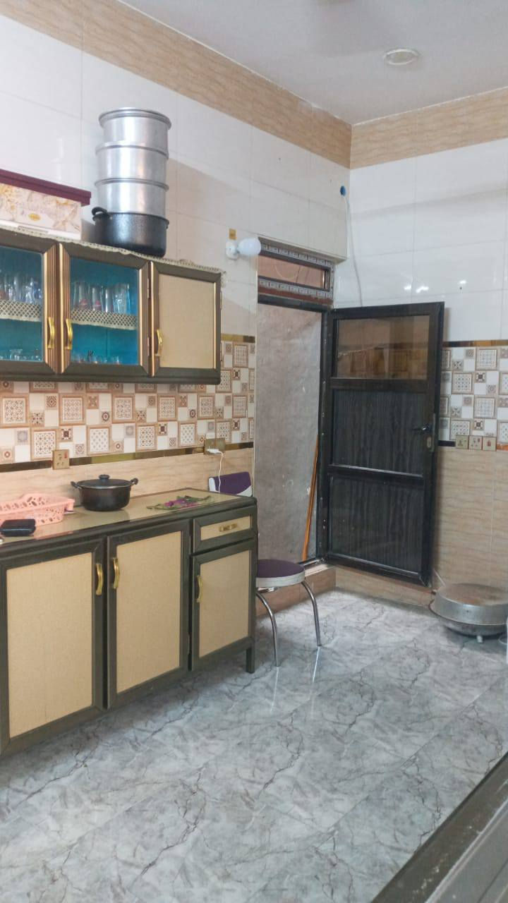 سلام عليكم بيت للبيع مساحه 150 متر غرفتين نوم ستقبال مطبخ كراج البيت جاهز هوررجب خلف جامع هوررجب مي كهرباء تبليط سند25 سعر 85 مليون بي مجال قليل 
*********** واتساب @إشارة
