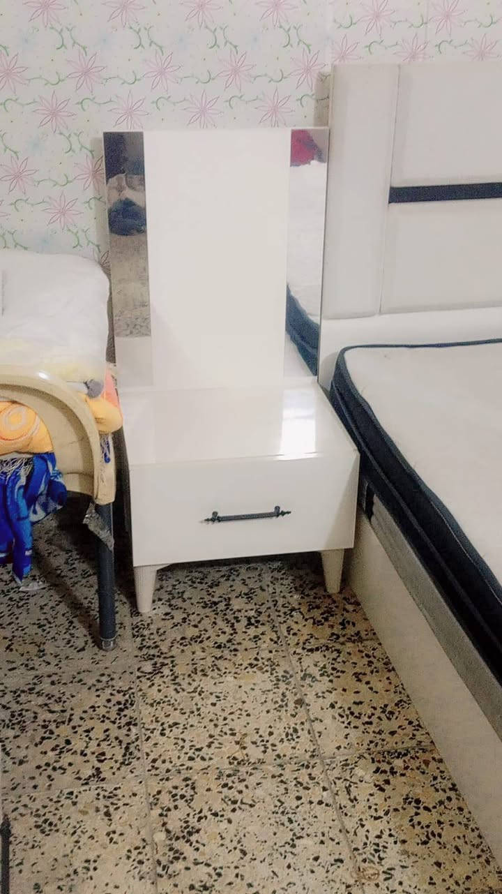 غرفة 5 قطع استعمال قليل اخت الجديده... الاستفسار مراسله الصفحه او وات ساب ***********
