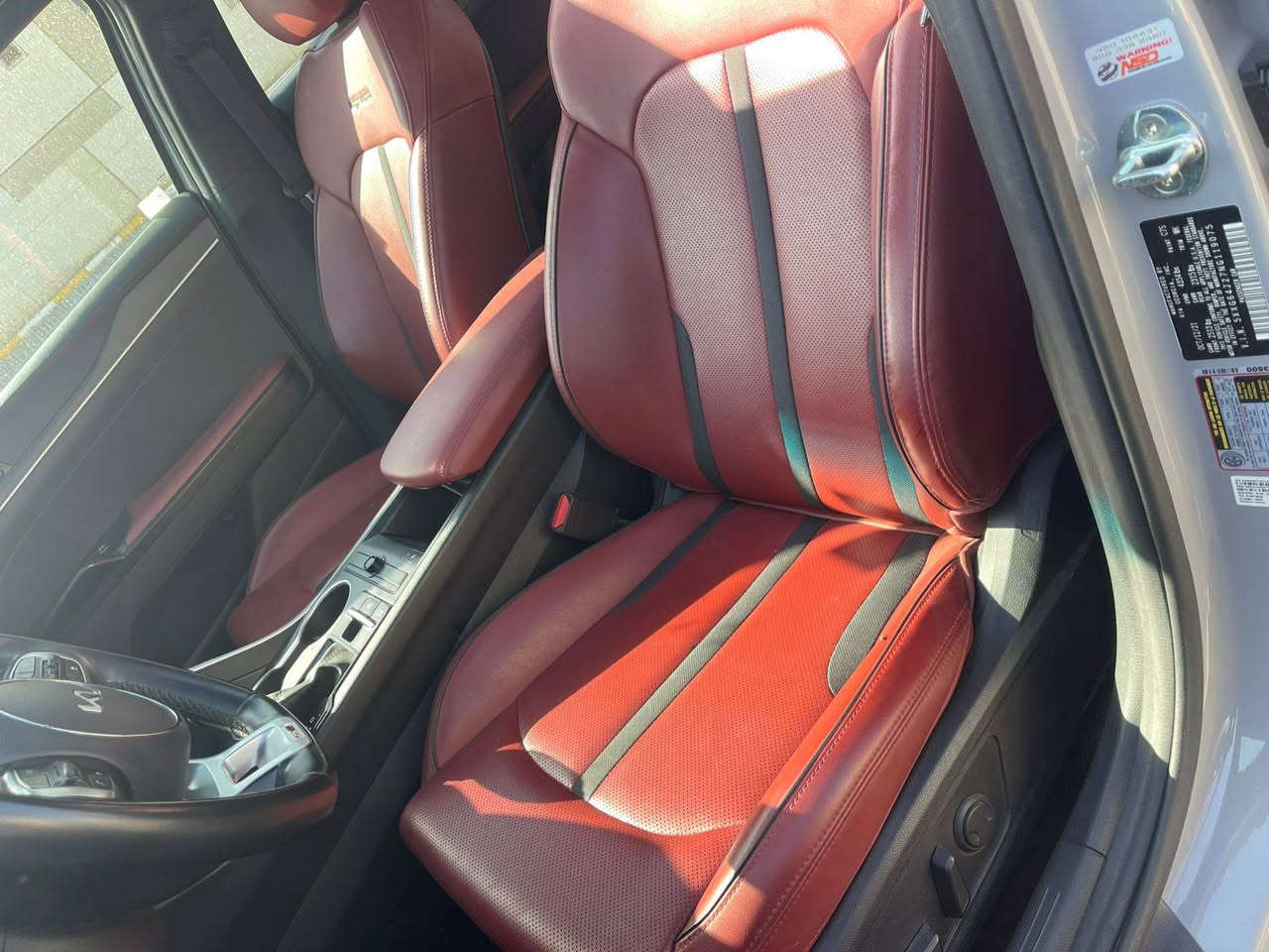 كيا K5 فول مواصفات – GT Line (أعلى فئة)
📆 موديل 2022
🎨 لون اسمنتي
📍 رقم بغداد
⚙️ محرك 1600 تيربو
السيارة نظيفة،
بيها 3 قطع صبغ فقط
حادثهه من امريكيه بس بنيد وقبق جنطه طلع مبدل وجاملق خلفي مصبوغ بدون حادث
وبيهه سونار 
فول مواصفات، GT Line، أعلى
 فئة.
السعر 175 وبيهه مجال بصيط 
📍 المكان: واسط – الصويرة قرب المعهد التقني
📞 الرقم: ***********
