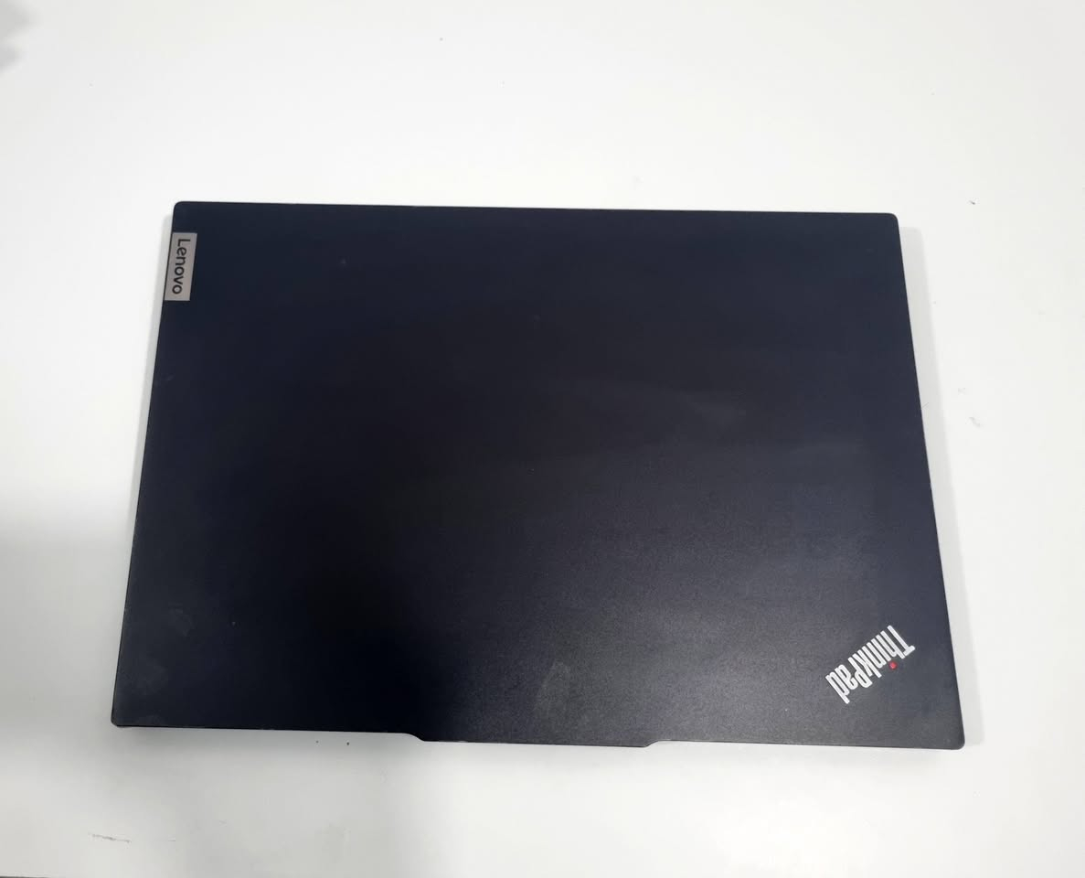 Lenovo ThinkPad E16

• المعالج: Core i5 1335U
• الرام: 16GB 
• التخزين: 512GB ssd
• الشاشة:  16 بوصة 
• البطارية: 47Wh 
• معالج رسومات: Intel® Iris® Xe
  #pro_tech_ABD


**إذا كنت صاحب هذا الإعلان وتريد حذفه لأي سبب، رجاءا أرسل رسالة إلى الدعم الفني**