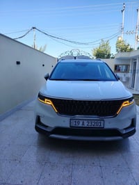 👑 للبيع: كيا كرنفال موديل 2023 👑 ​سيارة عائلية فخمة ومريحة جداً، بحالة...