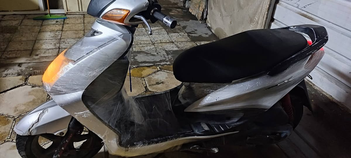 سلام عليكم سكنس نثيه 140 للبيع سعرهة 400 سلف نكرة وهندر كله شغال مكاني بغداد مدينه لصدر واتساب ***********
