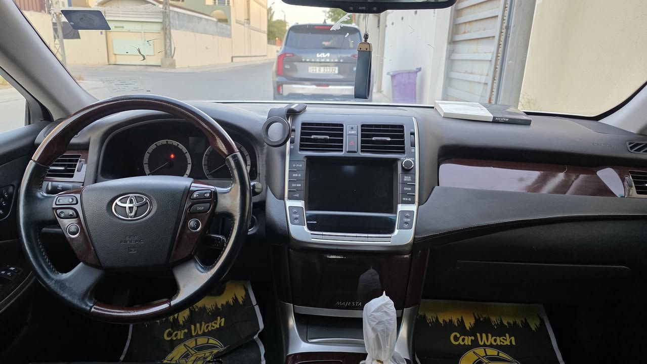 تيوتا كراون ماجستا موديل ٢٠٠٩ فول مواصفات كفاله عامه رقم نجف رسميه قرار ١٠٢ تسجيل جديد مكفول من  القص والجثه والتوأم والحادث التبريد ثلج شلعه طياره ٨ سلندر نظام الايكوا  كارتون جديده كلشي شركه بعده، 
تحويره نجف بلكامل 
كامره  خلفيه
تبريد تدفئة مقاعد
مقاعد فول كهرباء
ثلاث بردات خلفيه كهرباء
تبريد قطعتين سبلت متحرك
تحكم خلفي بالكامل
سماعات تيربو ١٤ سماعه
شاشه كبيره
مسجل متعدد سيدي كاسيت واي فاي اواكس
المقود كهربائي
شنطه كهربائية شفط
سلايت روف طقتين
َمري شفط َع اضائة ترحيب اشابر مري
لايت ايلئيدي َمع عدسه زنون كهربائي
وبعد فيها مواصفات جميله


**إذا كنت صاحب هذا الإعلان وتريد حذفه لأي سبب، رجاءا أرسل رسالة إلى الدعم الفني**