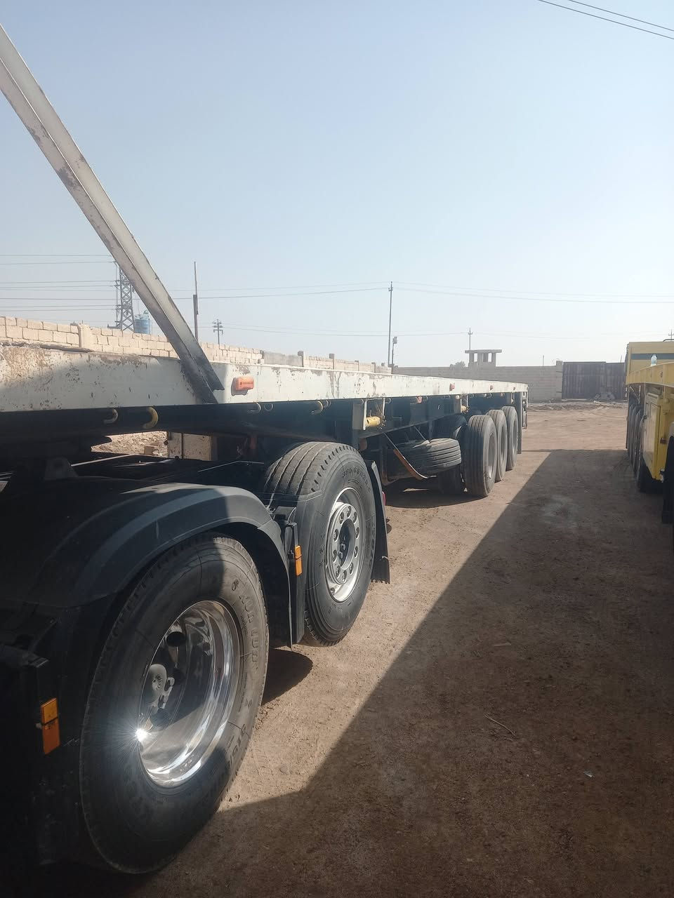 عربانه للبيع تخم تاير جاهزة مكان العماره ١٢ ونص ***********
