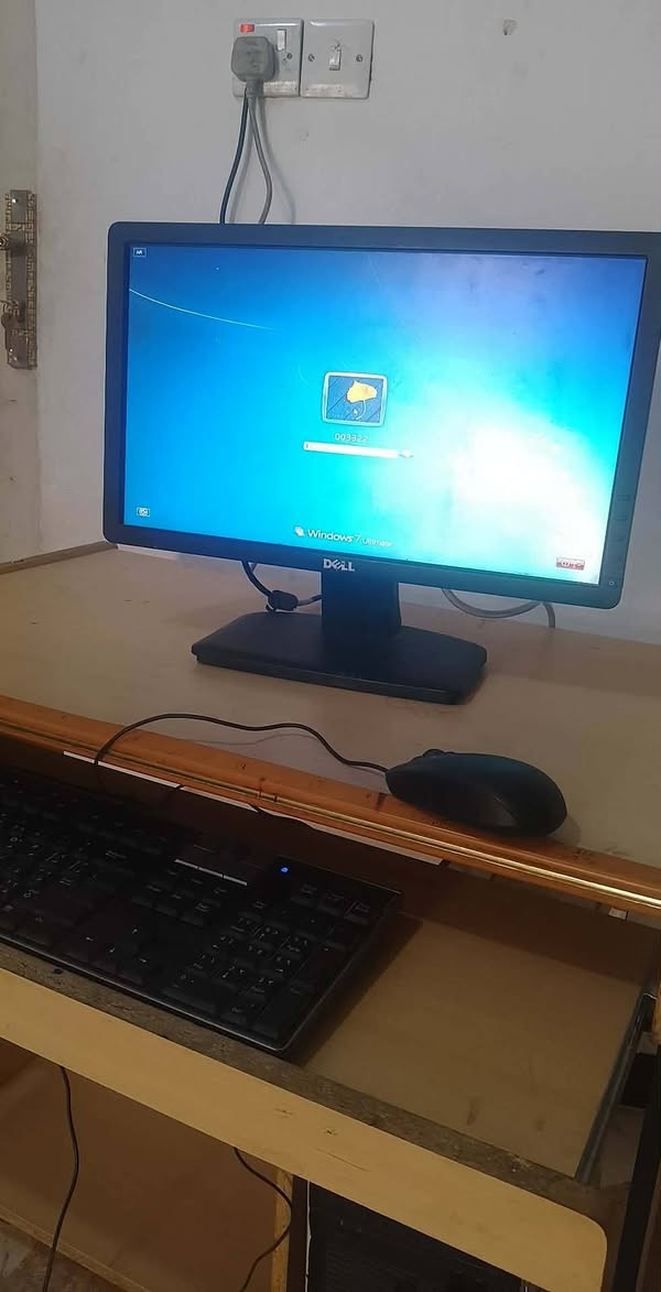 في الرمادي.. زراعه
حاسبه شغاله مع الميز سعر 85


**إذا كنت صاحب هذا الإعلان وتريد حذفه لأي سبب، رجاءا أرسل رسالة إلى الدعم الفني**