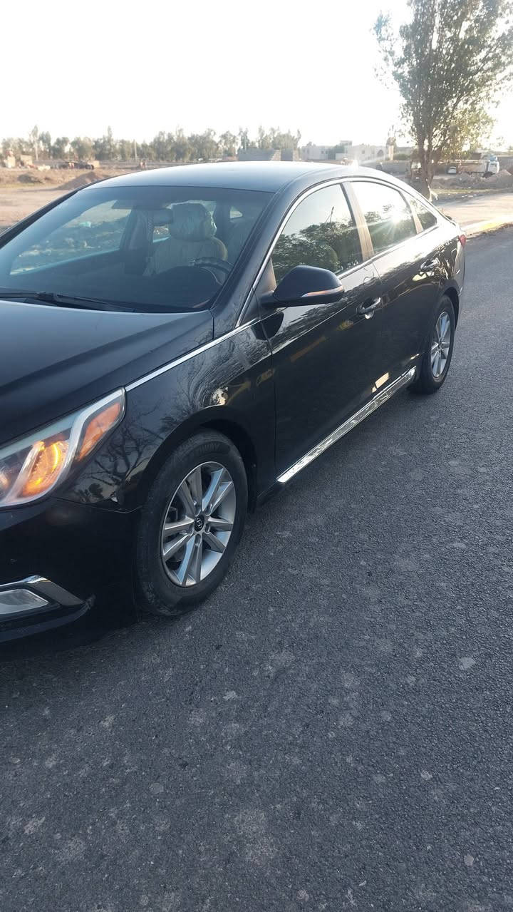 سلام عليكم سوناتا للبيع مديل 17 بيها قطعتين صبغ سعر مناسب 115 وبيها مجال لشراي العنوان بلدروز ***********
