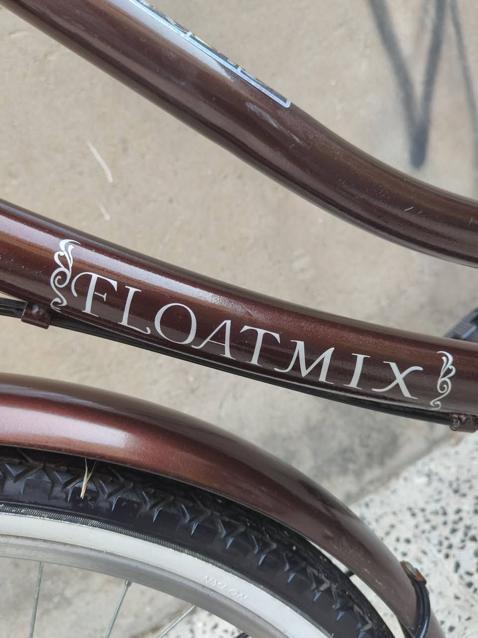 للبيع بايسكل عبد الحليم نوع Floatmax 🚴حجم 26 مال حاوية نظافة %100🇯🇵 ياباني اصلي نظيف وجاهز لشة المرغوبه كله شرط  قفل خلفي 🔐 لايت امامي 🔦
تايرات عريض جدد خط الابيض  كلو شغال وضع الشركه بعد احلا من الصور بل حقيقه شراي يجي خاص
السعر 110 العنوان الموصل الايسر


**إذا كنت صاحب هذا الإعلان وتريد حذفه لأي سبب، رجاءا أرسل رسالة إلى الدعم الفني**