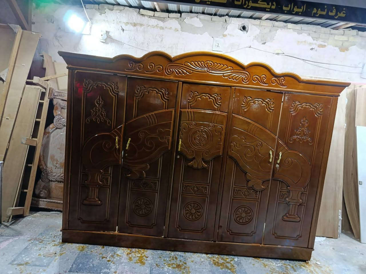 كنتور 5باب صاج
سعره 250وبيه مجال بسيط

عنواني ناصرية تقاطع الرايات 

***********
