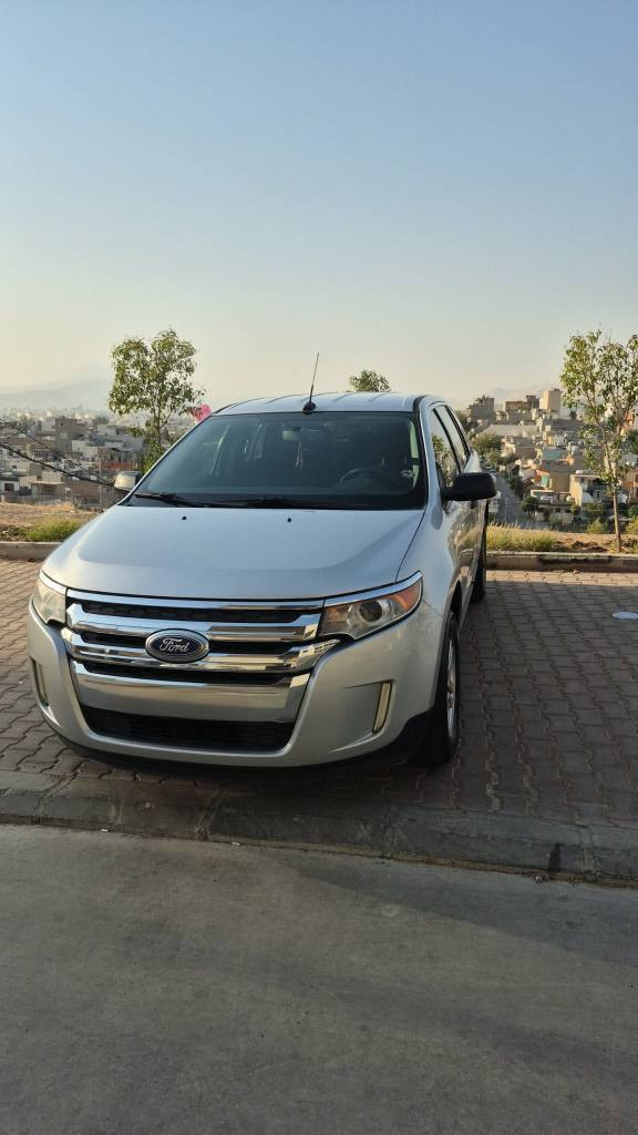 فۆرد ئیدج بۆ فرۆشتن 2012 بێ بۆیاخ
دوو بەصمە و شغال و شاشە ئایپاد و تەبرید لەمس و لایت عەدەسە و لید و لیدی دەعامی و کۆدی دەرگا بێ بۆیاخە و سەیارەیەکی زۆر جوان و بێ مەسرەفە هیچ گڵۆپێکی داشبوڵ ئیش ناکات سەیارەکە هی دەس خۆمانە و هی مەعرەز نیە سەنەوی تا 2030 تازەیە و بەناوی خۆمەوەیە زۆر جایز و ڕێک و پێکە بەشەرتی گێڕ و مەکینە و تەبرید و هەموو فەحسێک.
بۆ زانیاری زیاتر و نرخ پەیوەندی بکە
*********** السليمانية, العراق
