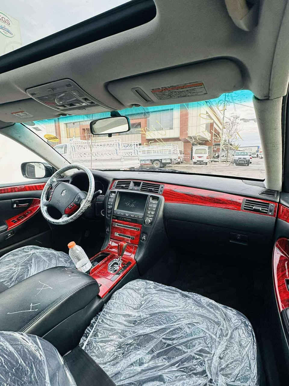 تیۆتا کڕاون شاهینە سپۆرت١٨٢ بڕاوە لە ساغێک جوانترە هەیکەلی  (٢٠٠٥) ٣ دوگمە سڵاید ٥ بەسمە کوشن جڵد و هیتەر و کارەبا ساج سور لایت ناوچەی کوێر تحدید سورعە  سەقفی بەشەرت دەعم و لێدراوی نییە تایەی نوێ ڕۆنی مەکینەی تازە گۆڕاوە برێکی بەستراوە تازە داخڵە جامی پێش و دوای هەیڵگیراوە کامل مەسرەف کراوە ناونیشان:- ڕانییە چوارقوڕنە 
نرخی ٥٩ گەڵاو مامەڵەیکی کەم .
***********
