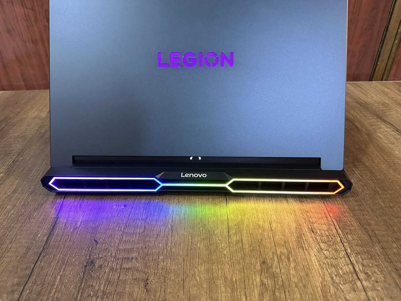 LEGION 7 Pro

CPU : Intel Core ULTRA 9 275HX
GPU : RTX 5070 Ti ( 12 GB )
Ram : 32 GB DDR5 ( 6400Mhz )
Hard : 2 TB M.2 SSD
Display : 16 inch Oled  2.5K 240Hz HDR 1000
Power Adapter : 400W

لابتوب بعده بالستيكر 
ضمان العالميه سنه كامله
كامل الملحقات
مكاني بغداد
***********
