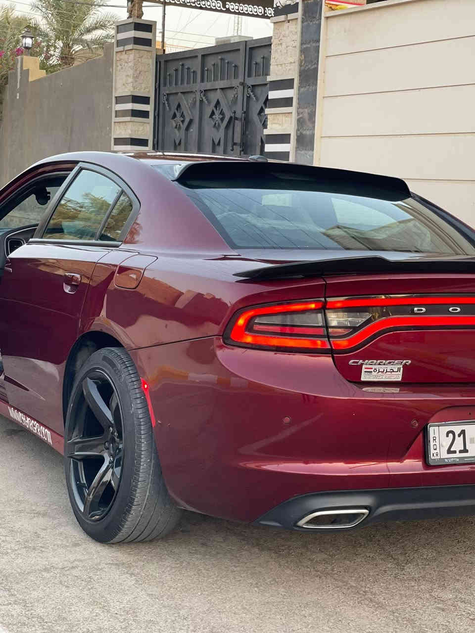 للبيع جارجر 2019 لون كرزي🍒 سيارة مال بيت 
وارد أمريكي كلين كفاله عامه سوناره بل منشور

محرك 3600
رقم سليمانيه 
تشغيل عن بعد 
شفتات ستيرن
تدفئة ستيرن  
كامرا دوار 
ويل حجم 20 
حساسات خلفي 
لايت زنون عالي ناصي 
السياره مكفوله من محرك وكير 
وحداديه وتخم تاير جديد
السعر 235 بيه مجال بسيط 
مكانها ديالئ بعقوبه  
للاستفسار الاتصال على 
 اتصال.  ***********
