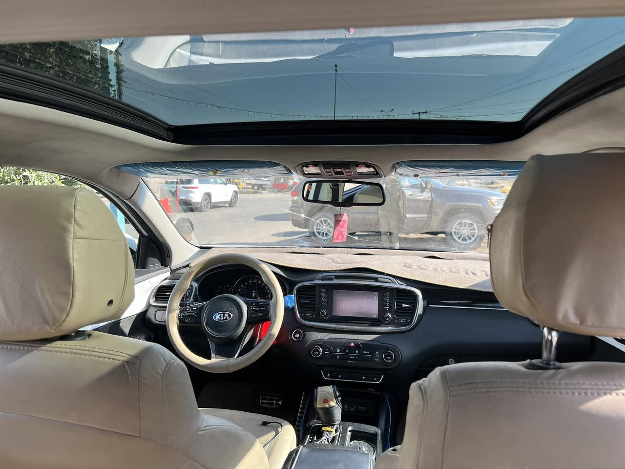 السلام عليكم
تحيه طيبه 

كيا سورنتو خليجي رقمه بغداد كفاله عامه  موديل2016جديده كلش  فول  بانوراما 

#مواصفات 

🔺 محرك 6 سلندر V6

🔻سبعه راكب 

🔺بصمة تشغيل و بصمة ابواب

🔻شاشة كبيره 

🔺كامرة خلفية 

🔻حساس امامي

🔺حساس خلفي

🔻لايت زنون عالي ناصي+ بروجكتر متقطع4+4

🔺تبريد ثلاث قطع 

🔺كراسي كهربائي امامي

🔻بردات خلفية 

🔺مري شفط

🔻اشاير مري

🔺اناره ترحيب في مري

🔻بك لايت لد خلفي

🔺لد امامي بلادي 

🔻ويل كروم 

🔺درايف مود ايكو سبورت و نورمال

🔻اناره +مرايات ترحيب عند الاقتراب

🔺تحكم ستيرن ماشيه 90 حقيقي 

كشنات تتفئهً تبريد  

فور ويل 4x4

جنطه كهربائي 

ماشيه 105

العنوان بغداد الحبيبيه علما السياره بأسمي شخصيا مشروع وطني معروضه23،500$بيه مجال لشراي بخدمته يجي***********

كلشي اكو بسوق خلي تعليق يليق بحضرتك
