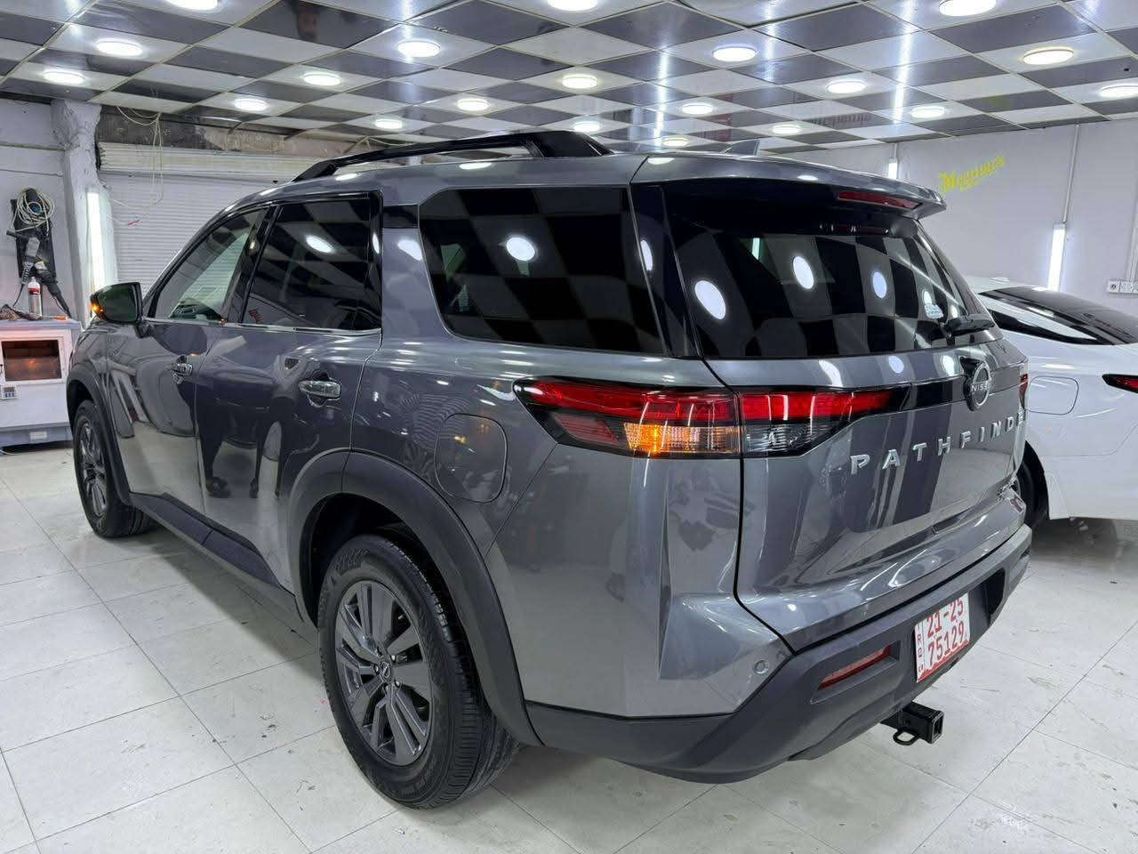 نيسان باثفندر ٢٠٢٤ مواصفات SV ماشي ١٥ الف ميل ضررها جامرلغ خلفي +ربع باب صبغ
بچم كبس بدون ايرباك 
المكان في كركوك 
السعر /230$ وبيه مجال 
رقم الشاصي :-5N1DR3BC9RC219420
رقم الهاتف /***********
بيع فقط
