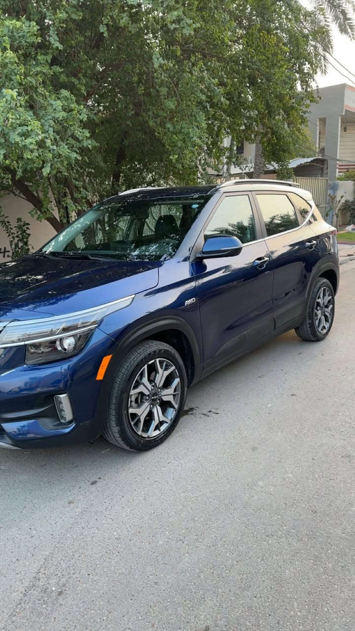 السلام عليكم كيا سلتوس EX الفول موصفات 1/1
‎موديل 2023
محرك 2000 المرغوب 
فول مواصفات فتحه 
كشن جلد كهرباء
تدفئه كشن 
رادار امامي 
نقطه عمياء 
اطفاء ذاتي عند الوقوف 
ماشيه 37
حادثه بارد بسيط بلجاملغ و صبغ دعاميه اماميه فقط  السعر 175و بيه مجال بسيط 
مكان السيارة بغداد حي الجامعة 
الشراي يتصل ***********
