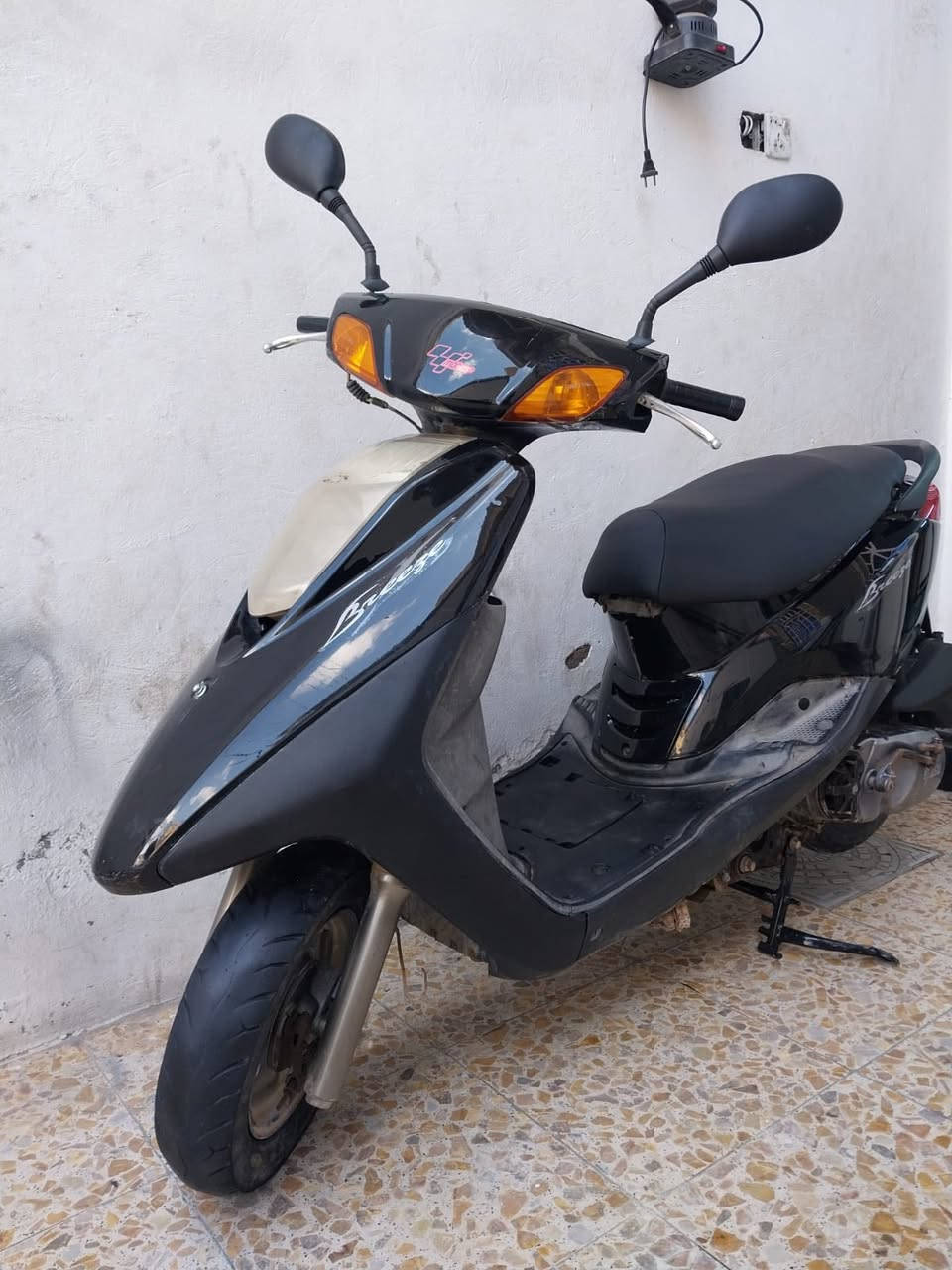 يالله للبيع بريز يباني طافيه امشي بيه وطفت سعر ٣٧٥ مكان بغداد بلديات مكينه مكفوله بس معرف ليش طفت كله بلادي دراجه جديده *********** خاص ماكو
