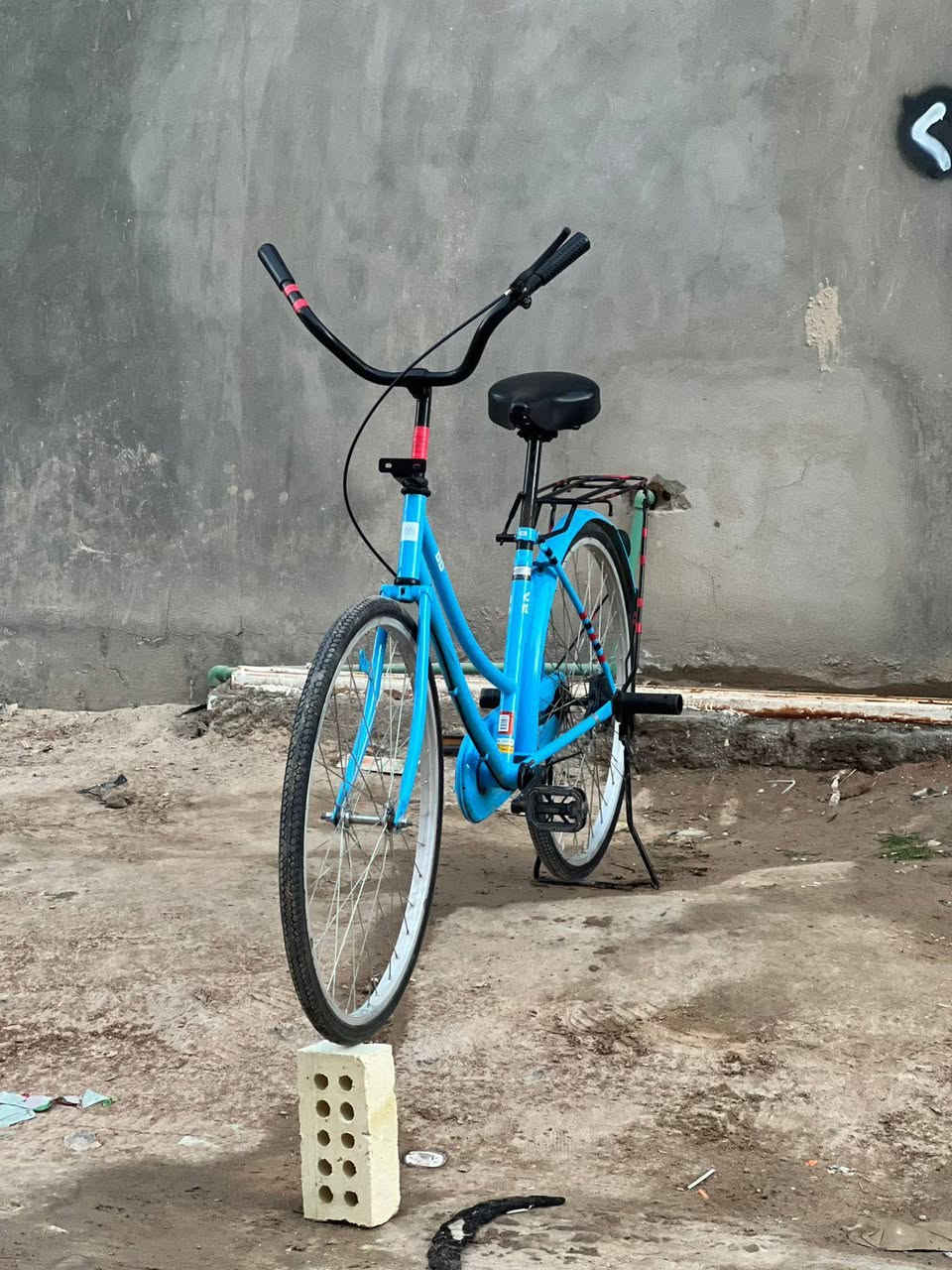 السلام عليكم
باسكل للبيع بناتي موديل 2022 ياباني اصلي الباسكل جديد ونظافة 99%
السعر 145 الف وبي مجال للشراي 
مكان كربلاء المعملجي ***********
