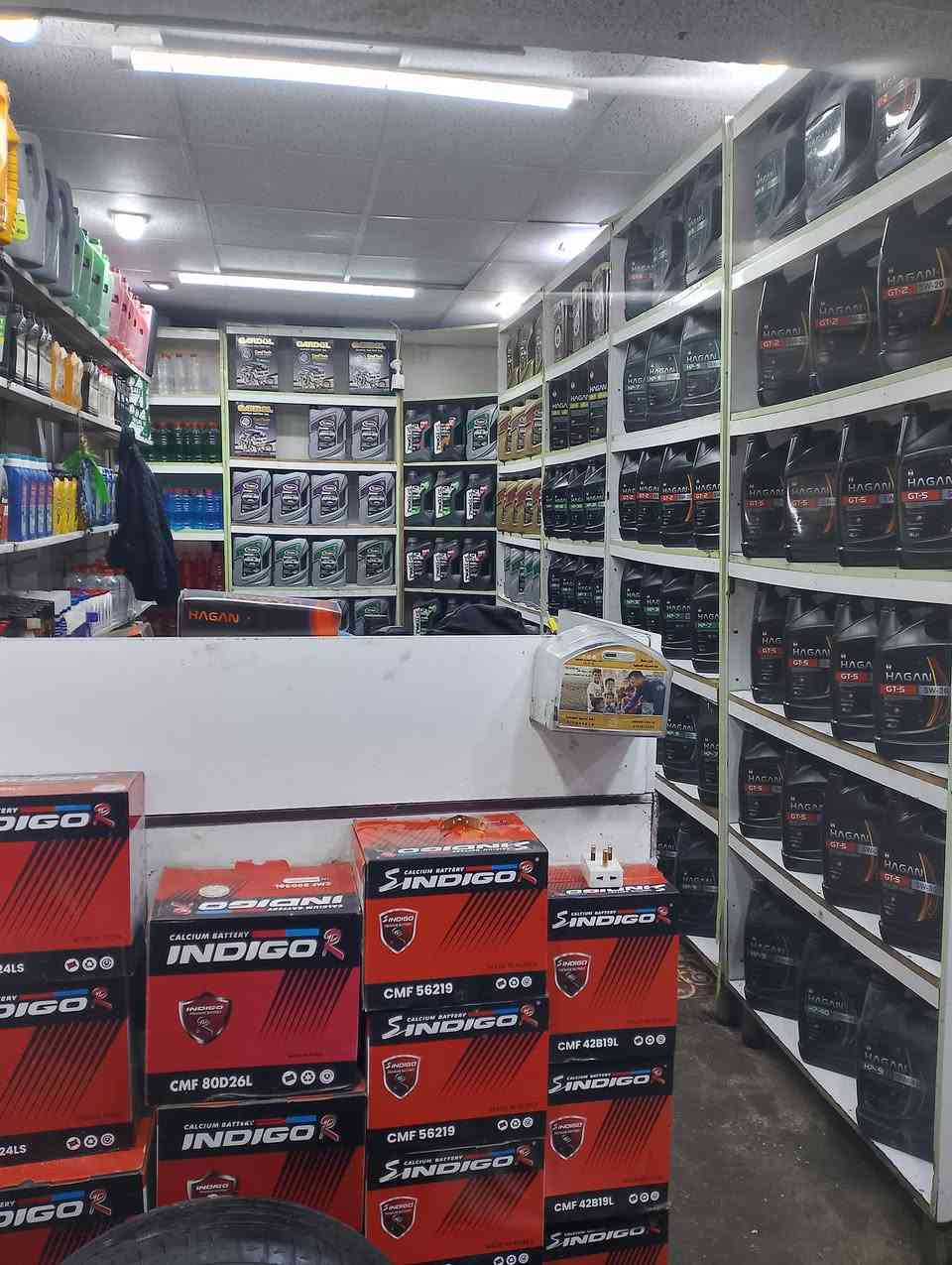 السلام عليكم محل تبديل زيوت وبنجر محلين ايجارهن 400 ثنينهن المحل شغال وخير من الله البيع التزام بوضيفه المحلات تحتوي ع كبريسر حجم 500 جديد خالعه بلنص تايرات باله وجديد باتريات فيت بم فلاتر شوته وتبريد ودهن دهن بي خير من الله متروس المحل كلشي ما عايزه كامل من كلشي كامرات وشاشه وتايرات مال دراجات وتكاتك هم عندي الموقع جيد ركن مال منطقه وع شارع عام يعني حته باليل يشتغل العنوان الشعب قرب سيطره الشعب القديمه متخل السريدات سعره 22مليون وشغله خير من الله تعال شوف الموقع وحكم بس آني ملتزم بدوام ***********
