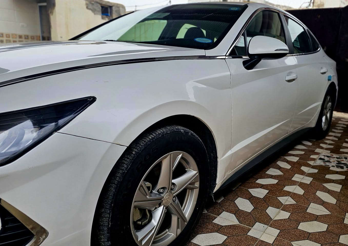 السلام عليكم
للبيع سوناتا 2022 وارد امريكي محرك 2500 نص فول 
معوقين نهاية سنه 2026 تصير حره تبريد ومحرك وكير خير من الله حداديه جاهزه السعر 150 وبيها مجال 
***********
