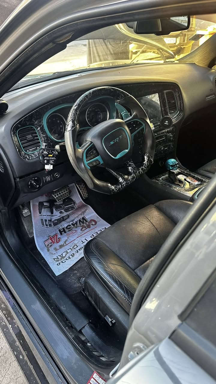 سكات باك 2018 رقم بغداد باسمي
للبيع   انطي سعر  على خاص يرضيك ويرضيني 
حادث جاملغات امامي  تبديل  بنيد تحديث + جاملغ خلفي بارد شي قليل + رصعات تحميل بلقماره يدوب مبينه  بدون شاصي بدون لغد 

مواصفات 
تدفئه وتبريد كشنات 
خزن ميموري 
نقط عمياء 
باقي مواصفات سكات معروفه 
بنسبه اضافات 
ستتم لحايه و كفرات و كفرات مكينه 
تغطيس مكينه و دواخل سياره 
دركه مضلعه فورجد 
داخل فورجد 
تزويد 
جكات فيرست كلاس s2 عليها ريمونت تصعد وتنزل سوه 
منضومه ميثانول ستيج3 
شوته afe مفتوحه 
كزوز داون بايب واكس بايب وحلوك كاربون من علي وادي هوه وتفصال عليها زرع بوابات و دكمه دفن 
وبرمجه علي حكيم  تتونس من ناحيه اداء و قوه ونشاط 

مكينه مبدل بطاله فقط 
ماشيه 65 الف مايل
كير مكينه نضيفات 

باقي تفاصيل شوفت عينكم سياره معروفه وكل تعرف بنضافتها وقوتها  بيها شكم نقص وملاحضات اوكعلك من سعر مالتهن 
مكاني بغداد الدوره 
***********
